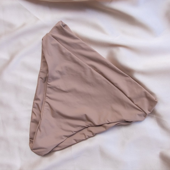 Kaia Bottoms in Toasted Taupe - Picture 2 of 9